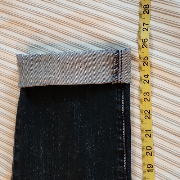 KUT FROM THE KLOTH Women's Jeans 10. Please review description. - Picture 10 of 12